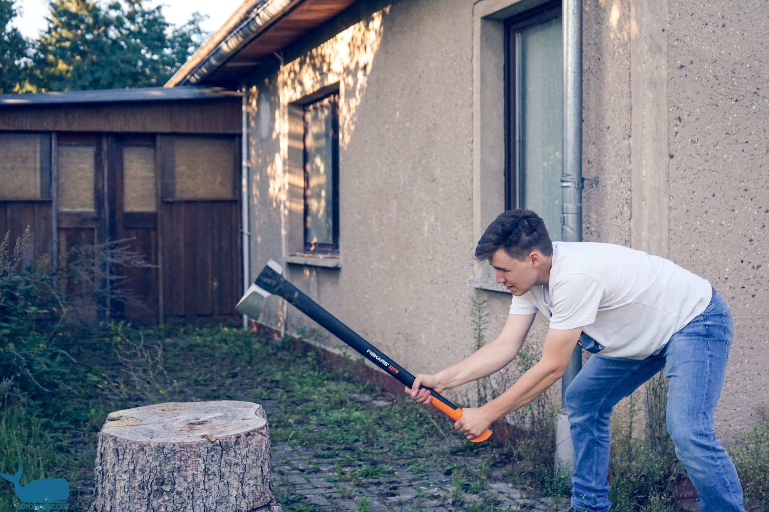 Holz hacken als Training