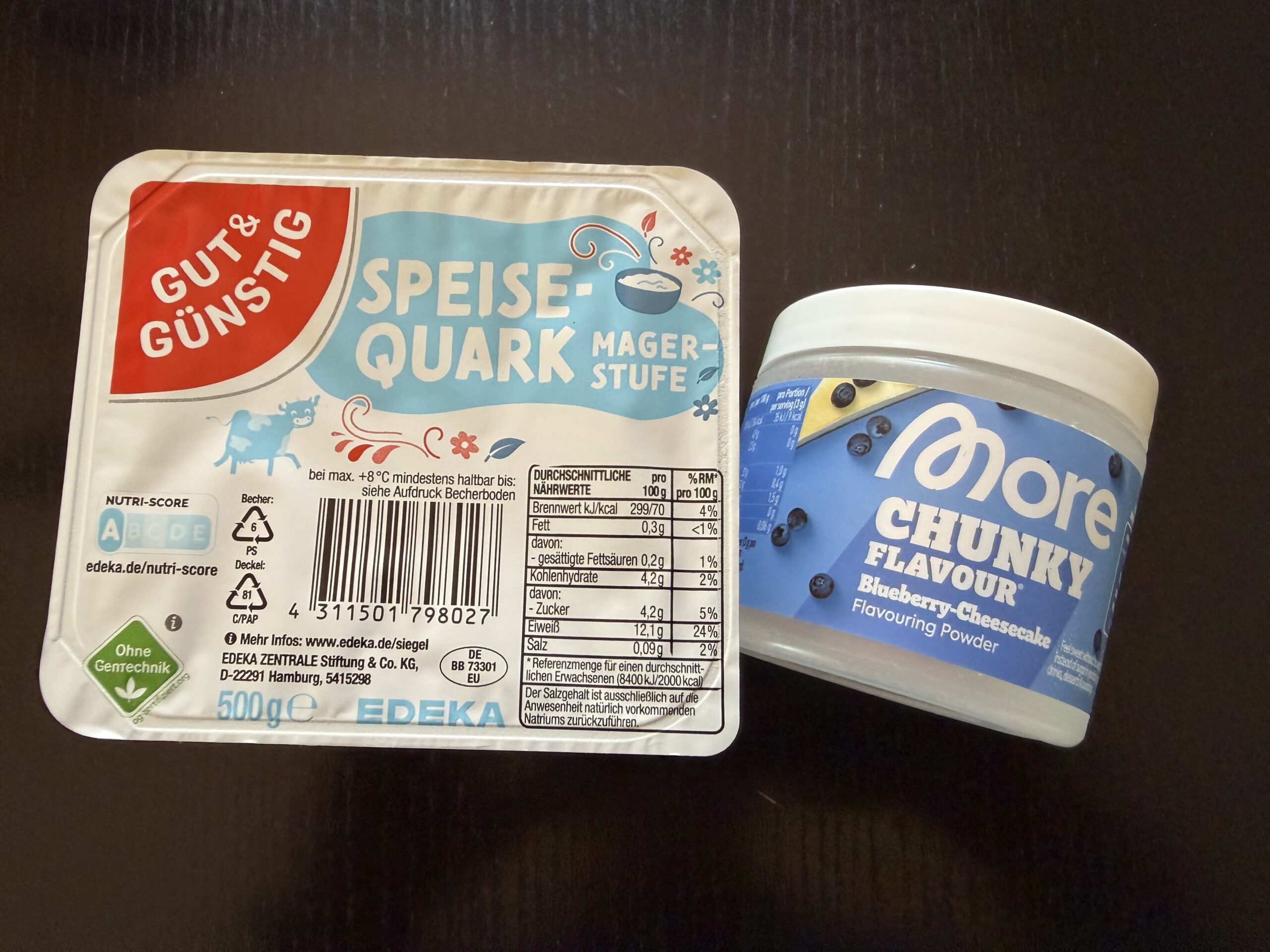 Magerquark und Geschmackspulver