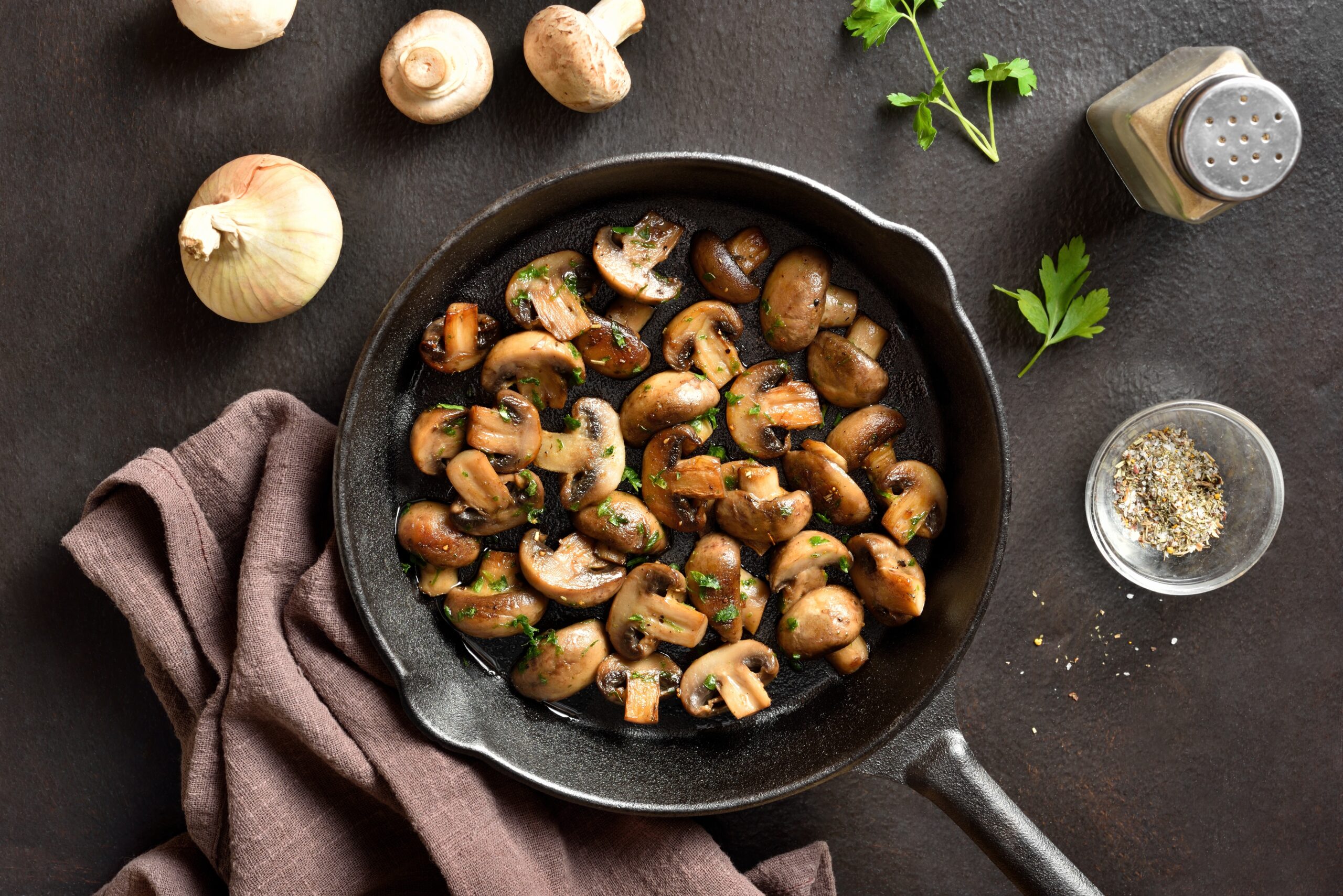 Champignons mit Kräuterquark Champignons mit Kräuterquark