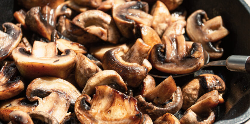 Champignons mit Kräuterquark